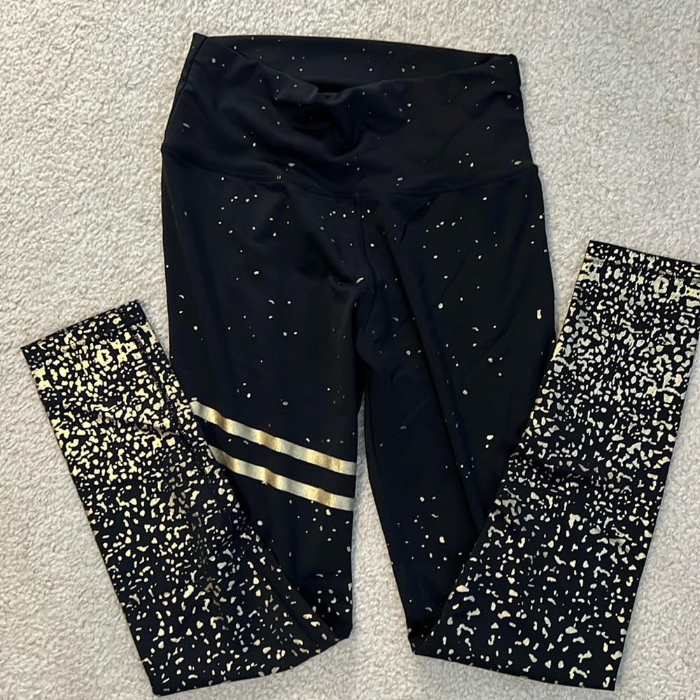 Black and gold splattered leggings
